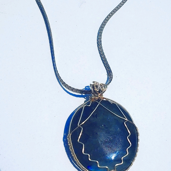 Large pendant - Picture 5 of 16